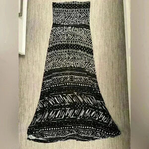 BLACK AND GRAY MAXI DRESS